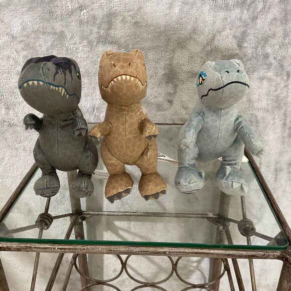Jurassic World Universal Studios Park Stuffed Plush Dinosaur Figures • Lot Of 3 - Picture 2 of 10